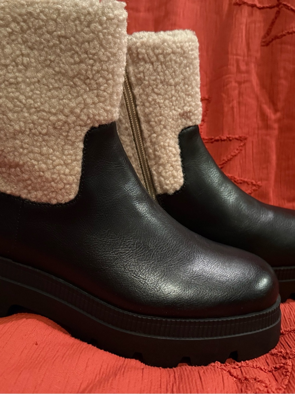 These are Jessica Simpson JS-ULALIE faux fur ankle boots in size 9.5 M
